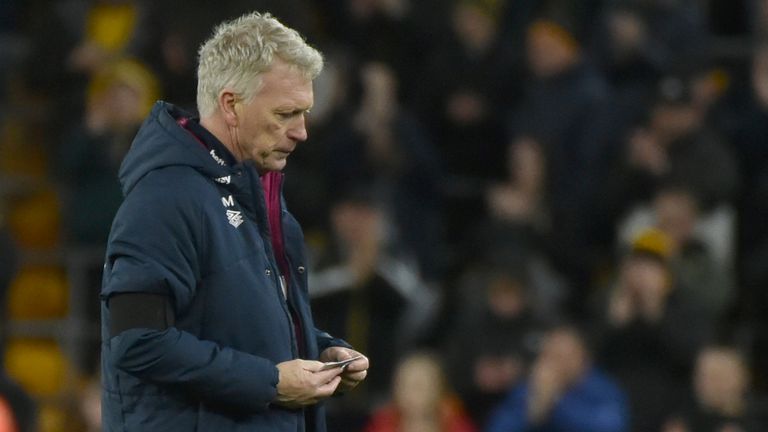 West Ham's David Moyes walks off the pitch after watching his team lose 1-0 at Molineux