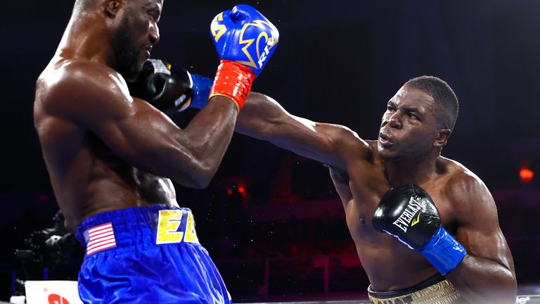 VERONA, NEW YORK - JANUARY 14: Efe Ajagba (L) and Stephan Shaw (R) exchange punches during their heavyweight fight at Turning Stone on January 14, 2023 in New York City. (Photo by Mikey Williams/Top Rank Inc via Getty Images)