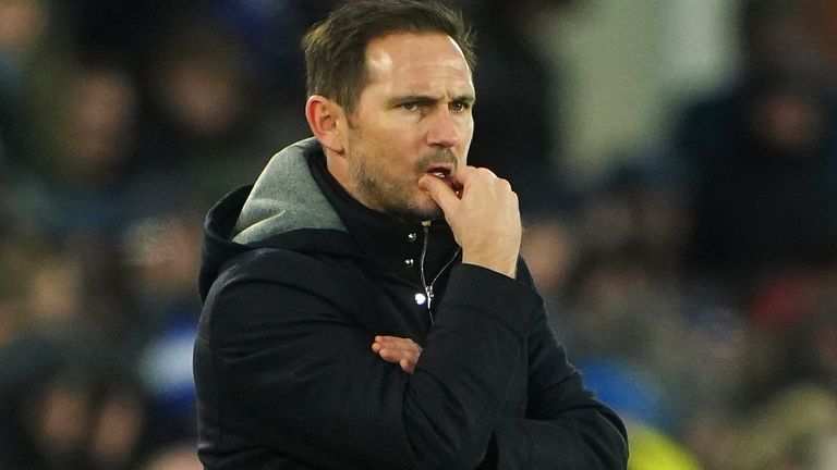 Frank Lampard on the touchline at Goodison Park during Everton&#39;s 2-1 defeat to Southampton