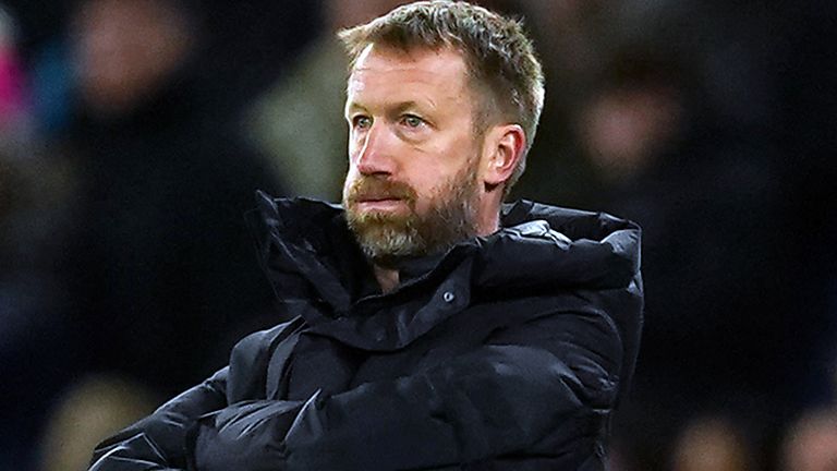 El director del Chelsea, Graham Potter, en la línea de contacto durante el partido de la tercera ronda de la Copa FA de los Emiratos en el Etihad Stadium de Manchester.  Imagen fecha: domingo 8 de enero de 2023.