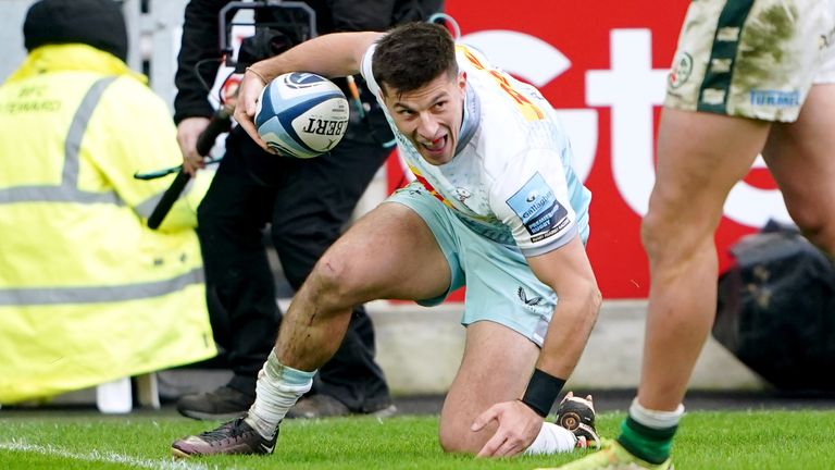 Harlequins' Tommaso Allan scores his side's first try but it won't be enough to beat the London Irish