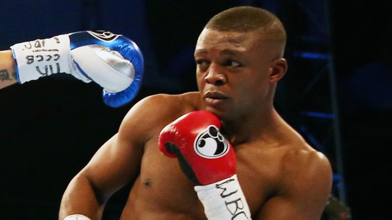 Tony Bellew (left) and Ilunga Makabu during the WBC Cruiserweight World Championship bout at Goodison Park, Liverpool. (Photo: Martin Rickett/PA Archive/PA Images)