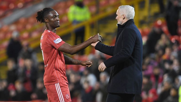 ABERDEEN, SCOTLAND - JANUARY 07: Aberdeen Manager Jim Goodwin with Anthony Stewart at full time during a cinch Premiership match between Aberdeen and St Johnstone at Pittodrie, on January 07, 2023, in Aberdeen, Scotland. (Photo by Craig Foy / SNS Group)