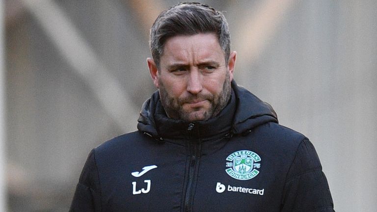 EDINBURGH, SCOTLAND - JANUARY 02: Hibernian manager Lee Johnson during a cinch Premiership match between Heart of Midlothian and Hibernian at Tynecastle, on January 02, 2023, in Edinburgh, Scotland. (Photo by Mark Scates / SNS Group)