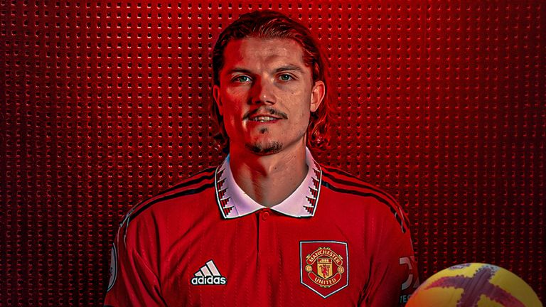 Marcel Sabitzer: Manchester United sign Bayern Munich midfielder on loan in late Deadline Day move | Transfer Centre News | Sky Sports