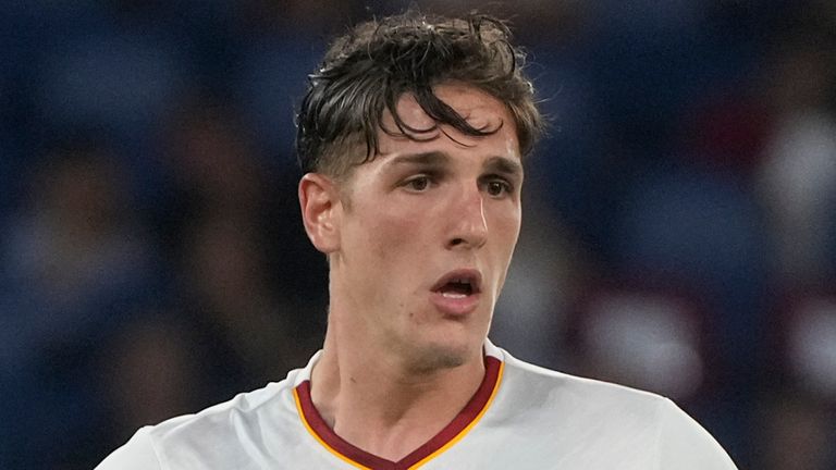 Roma's Nicolo Zaniolo during a friendly soccer match against Shakhtar Donetsk at Rome's Olympic Stadium, Sunday, Aug. 7, 2022. (AP Photo/Gregorio Borgia)