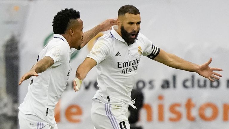 Karim Benzema festeggia il suo gol al Real Madrid