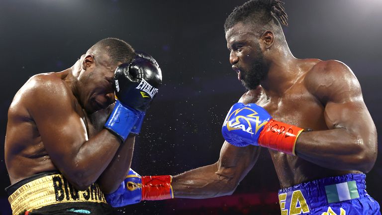 VERONA, NEW YORK - JANUARY 14: Stephan Shaw (L) and Efe Ajagba (R) exchange punches during their heavyweight fight at Turning Stone on January 14, 2023 in New York City. (Photo by Mikey Williams/Top Rank Inc via Getty Images)