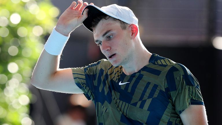 ADELAIDE, AUSTRALIA - JANUARY 13: Jack Draper of Great Britain competes against Soonwoo Kwon of Korea during day five of the 2023 Adelaide International at Memorial Drive on January 13, 2023 in Adelaide, Australia. (Photo by Sarah Reed/Getty Images)
