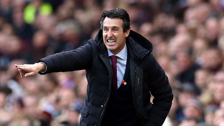 Aston Villa Manager Unai Emery on the touchline during a Premier League game at Villa Park in Birmingham. Shooting date: Sunday, November 6, 2022