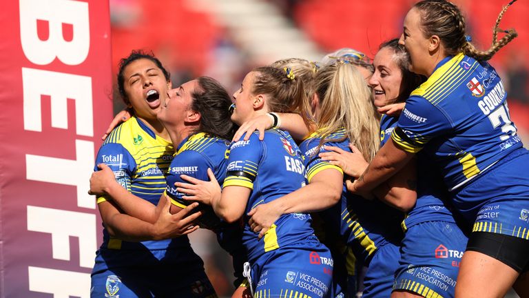 Picture by John Clifton/SWpix.com - 18/09/2022 - Rugby League - Betfred Womens Super League Shield Final - Warrington Wolves v Featherstone Rovers - The Totally Wicked Stadium, St Helens, England -
Warrington Wolves' Georgia Sutherland celebrates scoring a try