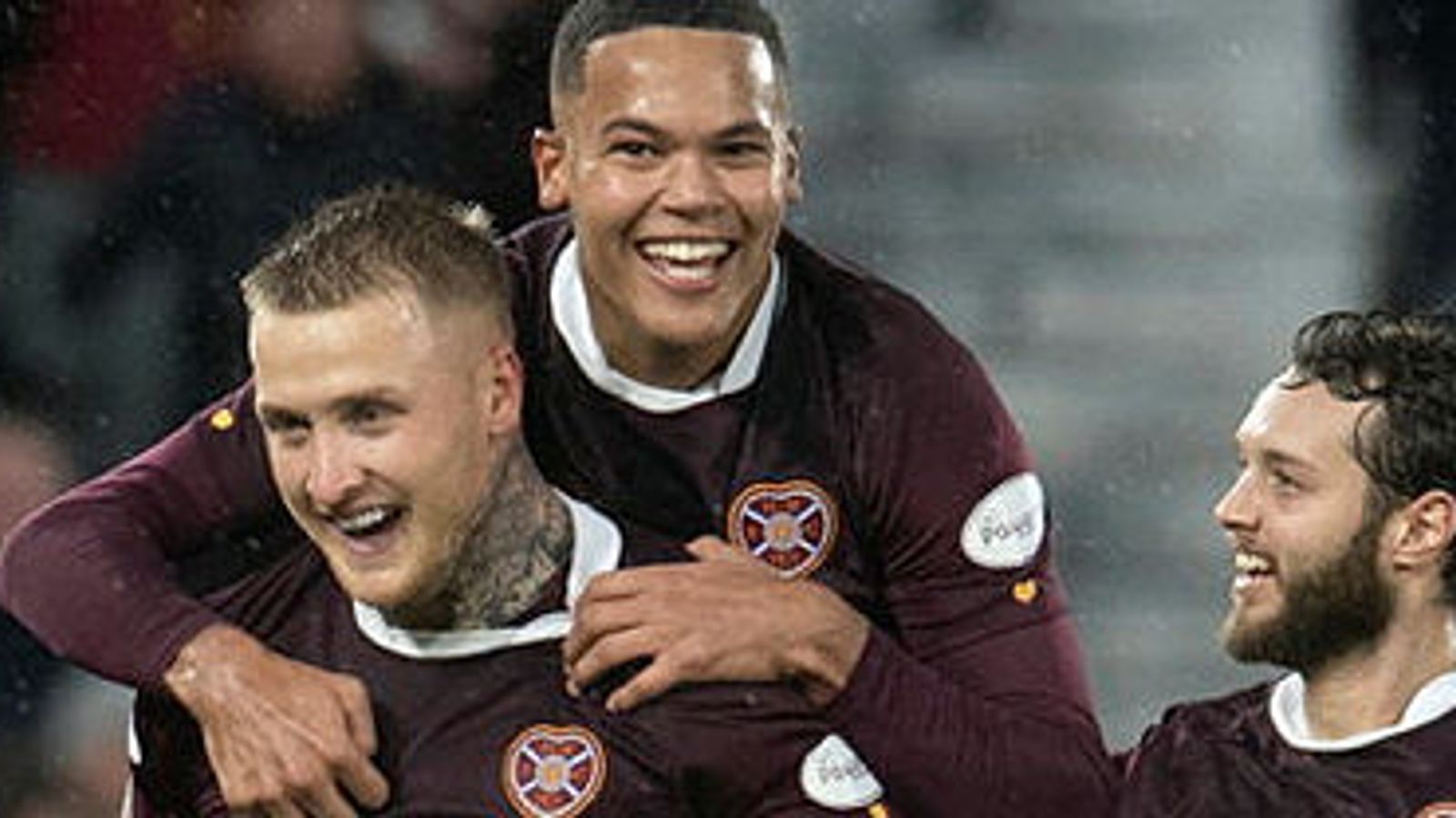 Hearts 3-1 Dundee United: Stephen Humphrys Scores Wonder-goal As Hearts ...