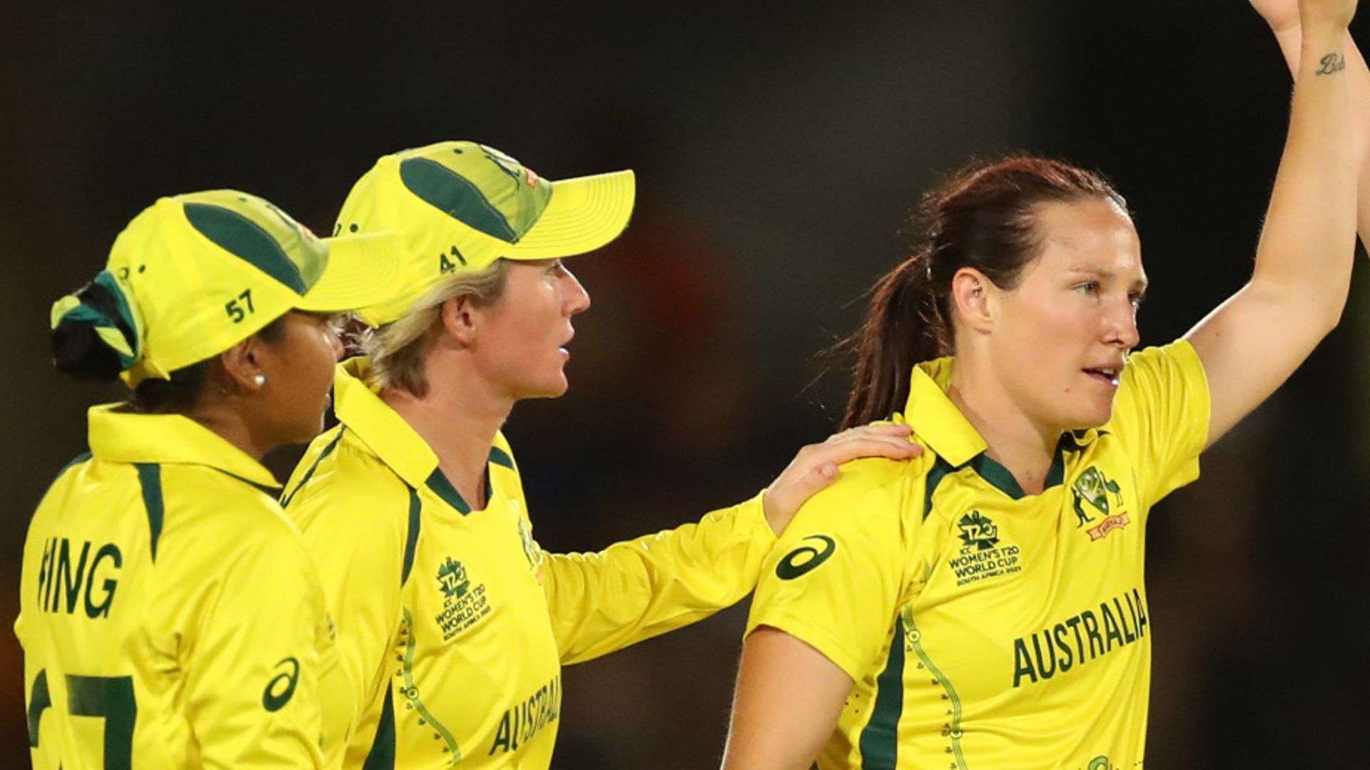 Rampant Australia hammer New Zealand at T20 World Cup