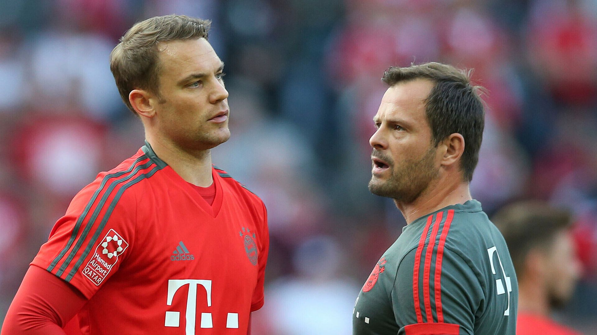 What's behind captain Neuer's public spat with Bayern Munich?
