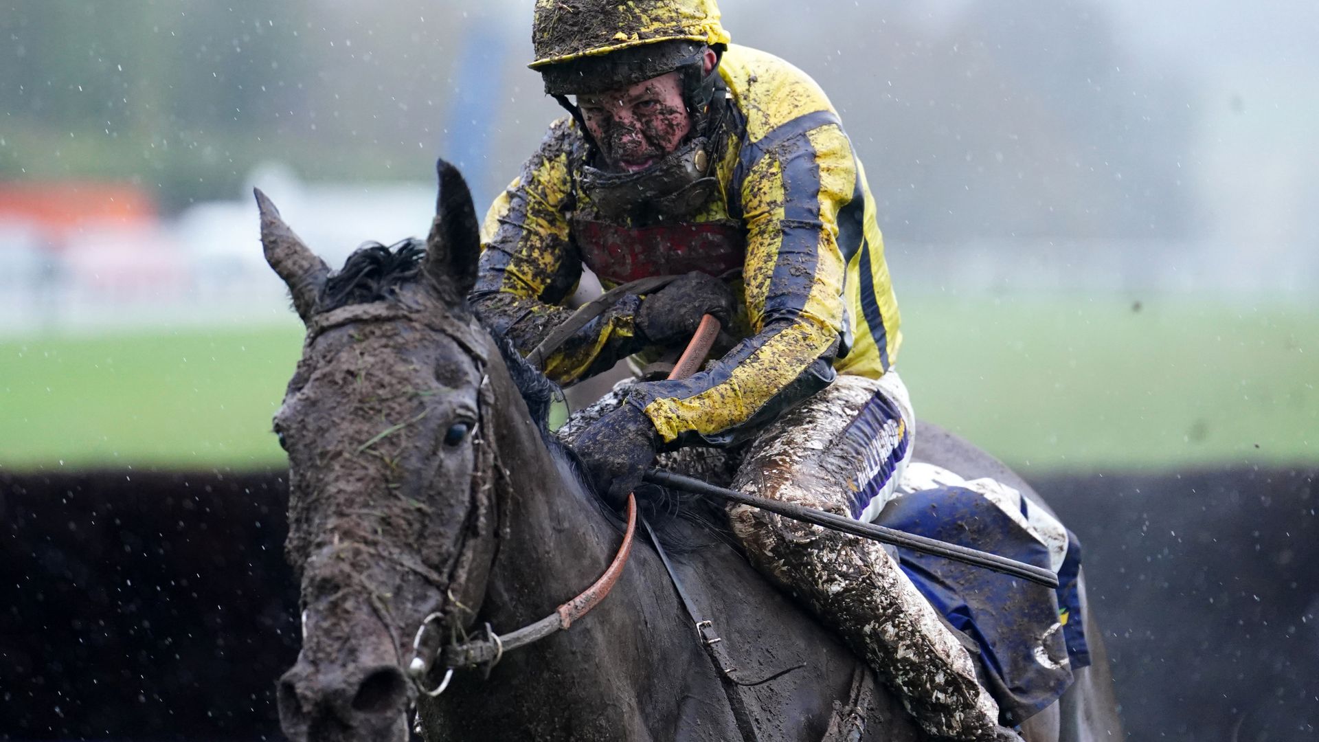 Welsh National fifth Movethechains back at favourite Lingfield