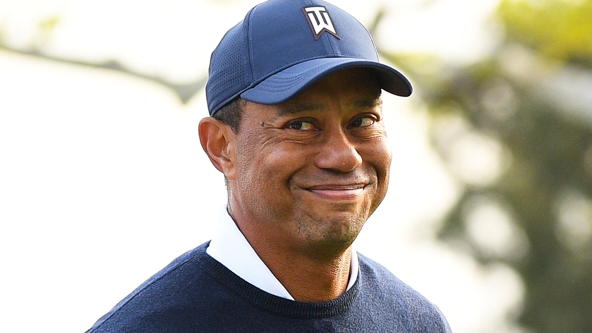 Woods birdies last three holes for two-under 69 on PGA Tour return