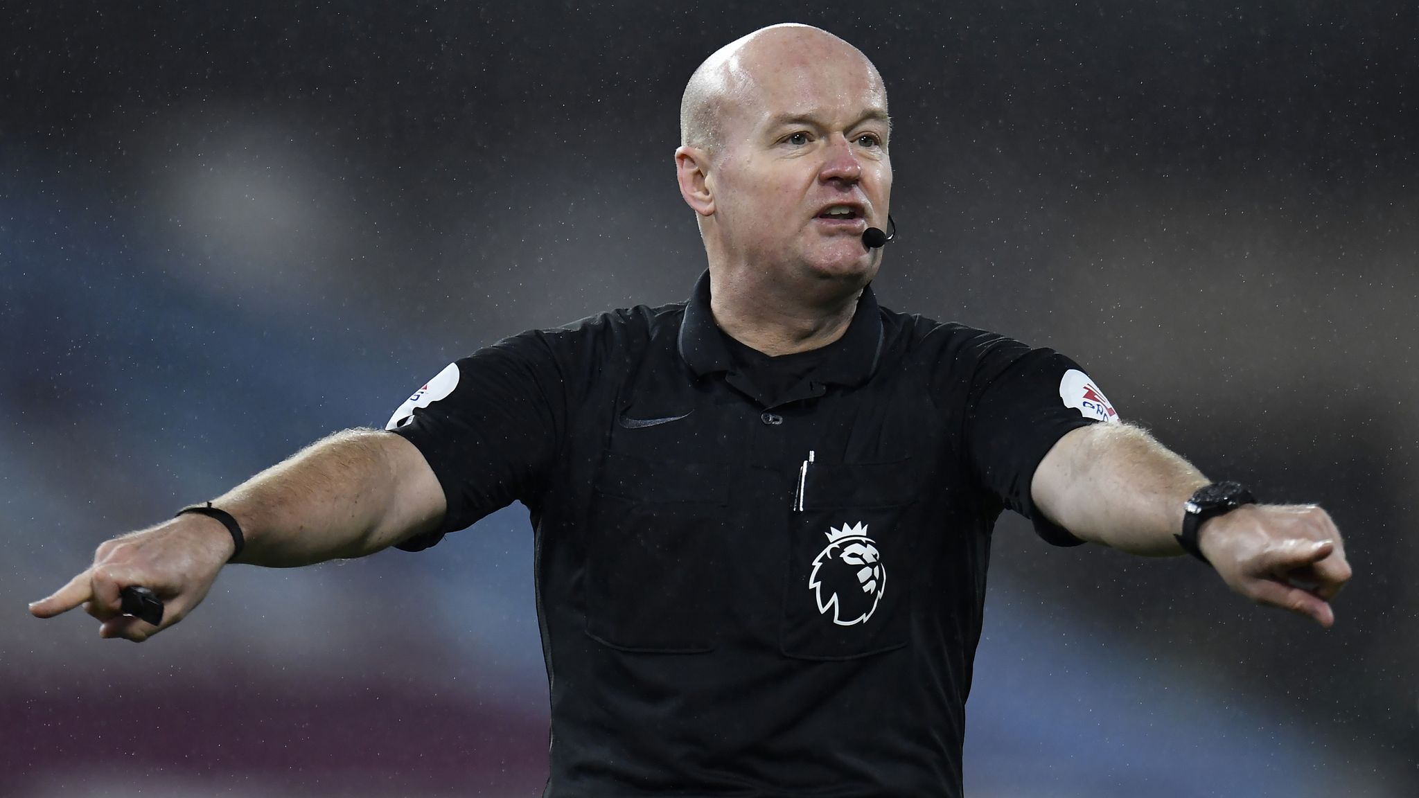 Lee Mason: Video Assistant Referee leaves PGMOL and will no longer work on  Premier League games after error cost Arsenal vs Brentford | Football News  | Sky Sports