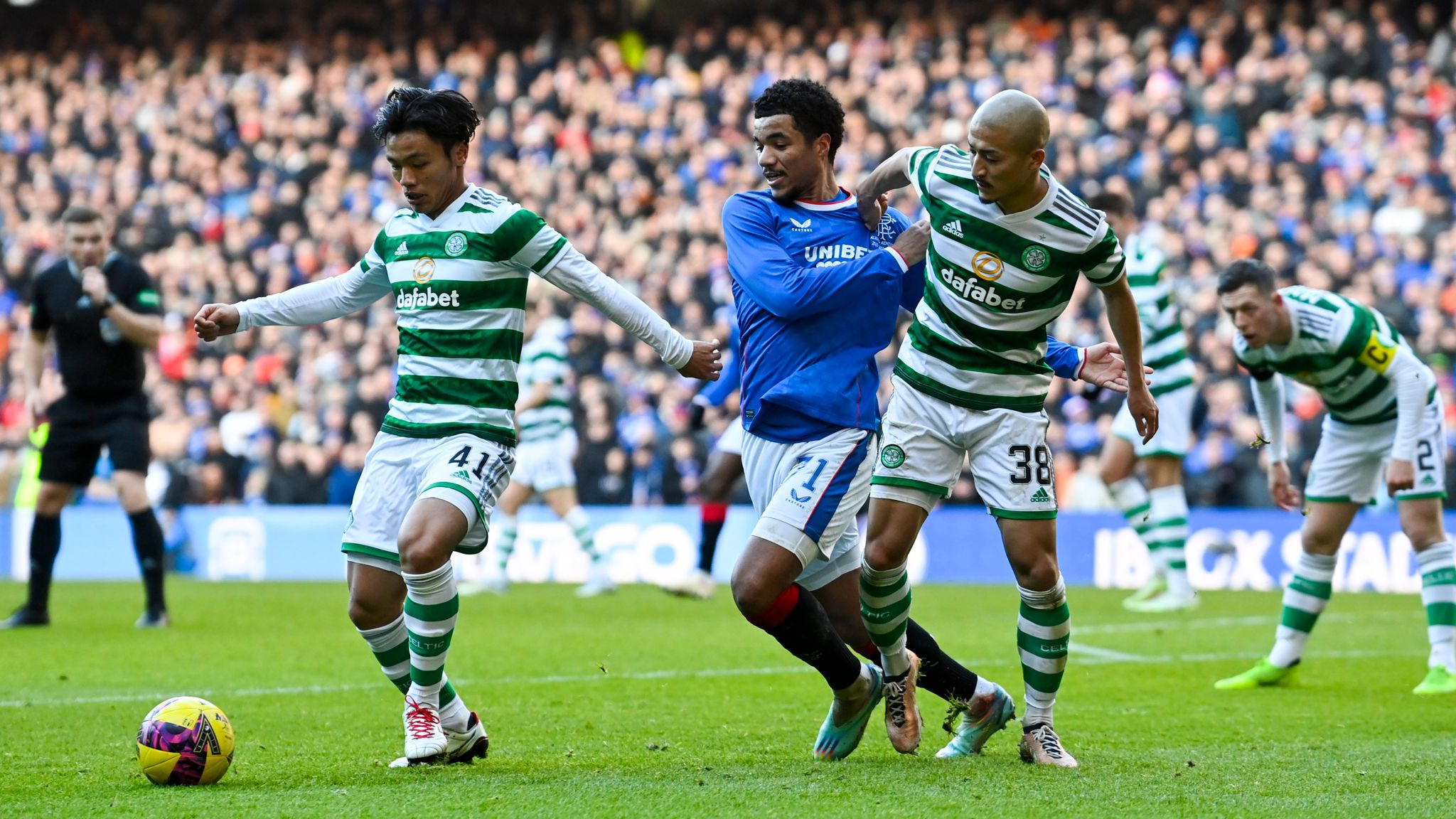 Celtic vs rangers тема. Селтик Рейнджерс. Селтик или Рейнджерс. Celtic Rangers.