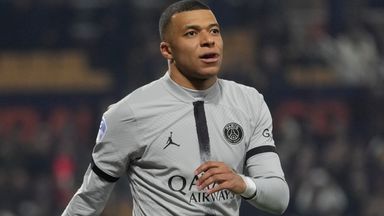 Six PSG players 'angry' with Mbappe | 'Real Madrid biding their time'