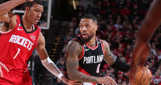 Trail Blazers' Lillard scores franchise-record 71 points in win over  Rockets