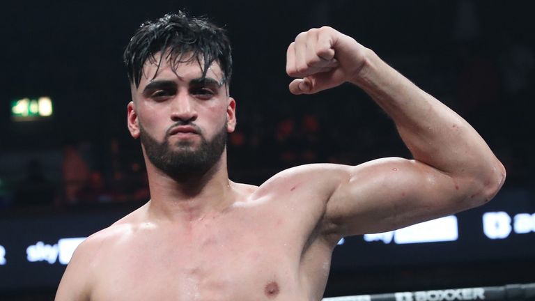 Adam Azim won all 10 rounds in his win over Santos Reyes