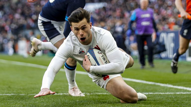 Ethan Dumortier scored France's second try very soon after Gilchrist's dismissal 