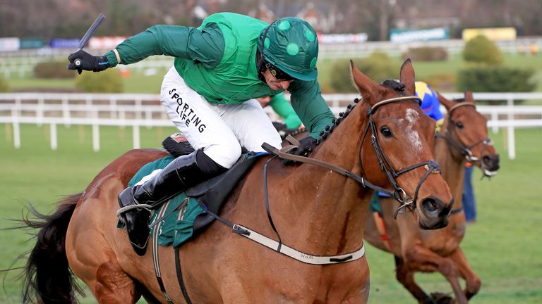 Daryl Jacob and El Fabiolo win the Irish Arkle at Leopardstown