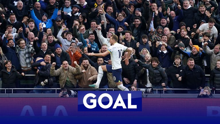 Harry Kane turns the ball in at the far post to double Tottenham&#39;s lead over Chelsea.