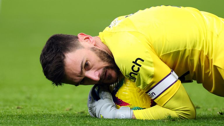 Tottenham goalkeeper Hugo Lloris ruled out for six to eight weeks with knee injury | Football News | Sky Sports