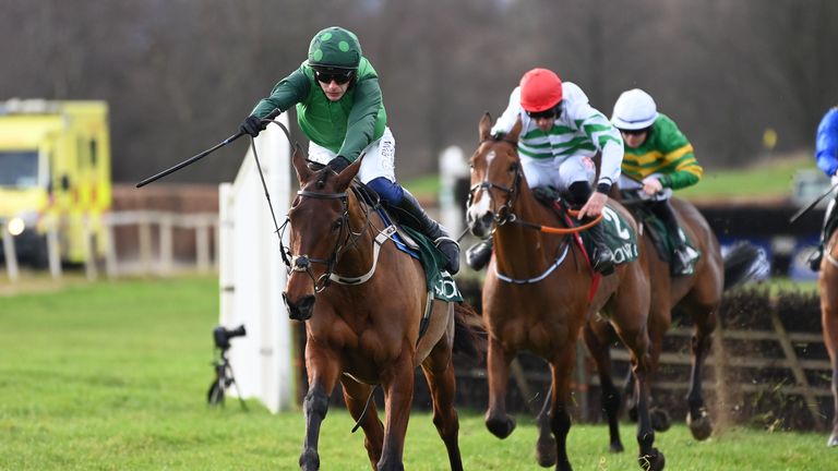 Hunters Yarn and Paul Townend pull clear of American Mike at Navan