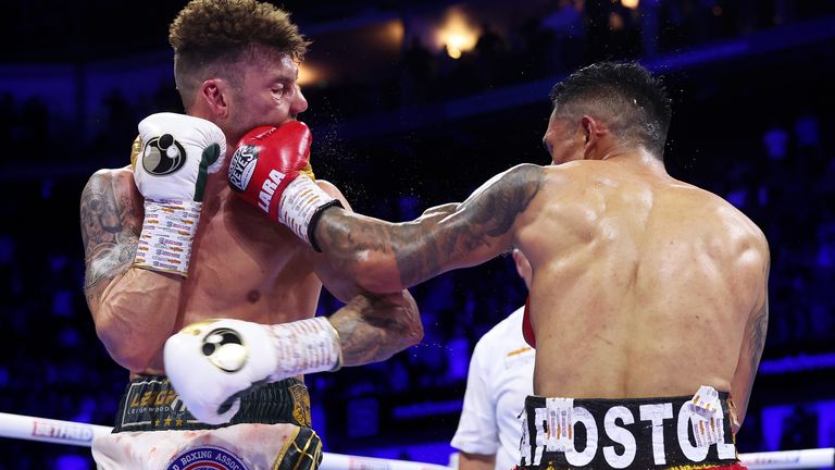 Leigh Wood lost his WBA featherweight world title after being knocked out in the seventh round by Mexico's Mauricio Lara in Nottingham.