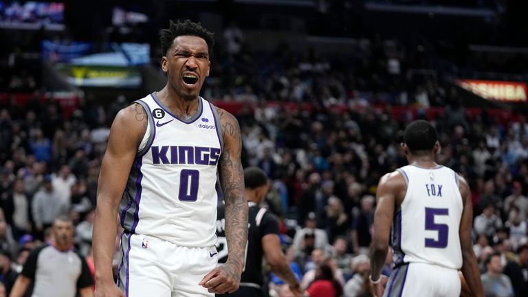acramento Kings guard Malik Monk, left, celebrates after scoring as guard De&#39;Aaron Fox stands by during the second half of an NBA basketball game against the Los Angeles Clippers Friday, Feb. 24, 2023, in Los Angeles.