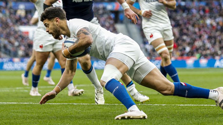 Romain Ntamack scored an early try to put France ahead in Paris