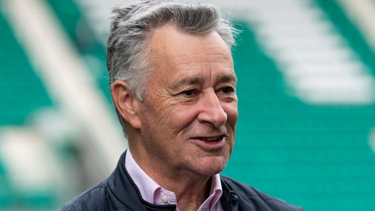 Hibernian chairman Ron Gordon has revealed he is receiving treatment for cancer