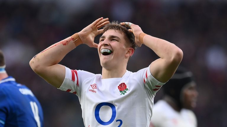 LONDON, ENGLAND - FEBRUARY 12: Jack van Poortvliet of England reacts during the Six Nations Rugby match between England and Italy at Twickenham Stadium on February 12, 2023 in London, England. (Photo by Shaun Botterill/Getty Images)