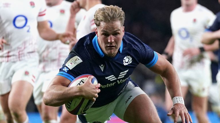 Duhan van der Merwe scores Scotland's second try at Twickenham