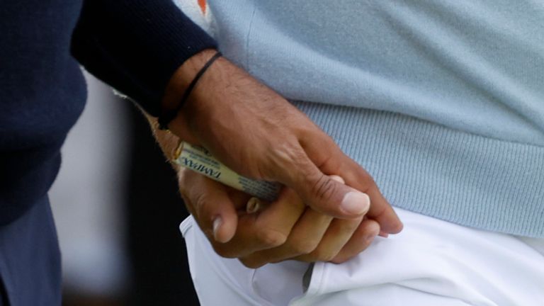 Tiger Woods under scrutiny after handing Justin Thomas tampon at