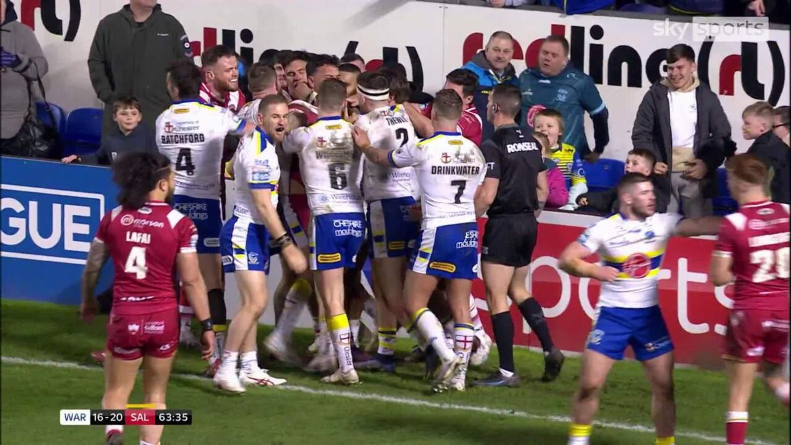 Eight-point try puts Wolves ahead | Dupree slides in to Thewlis | Rugby ...