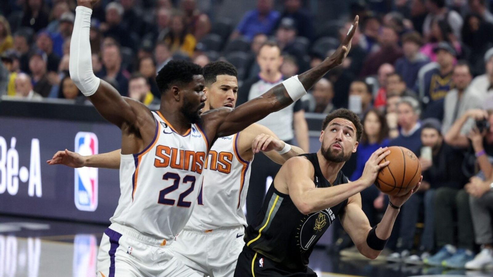 How the Warriors seized control in the fourth quarter