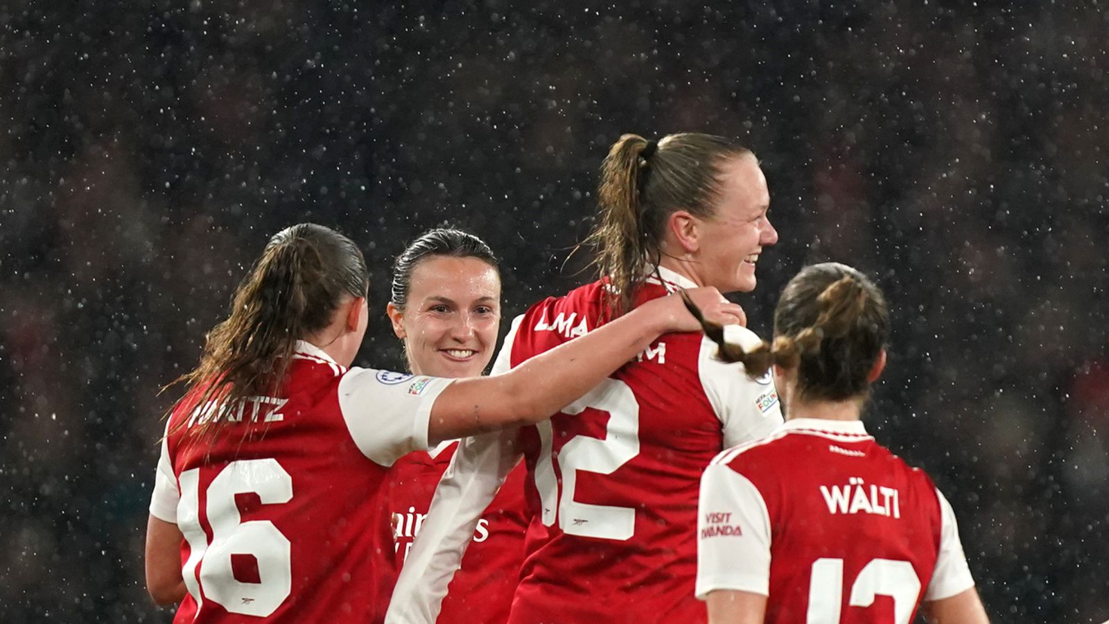 Arsenal Women 2 - 0 FC Bayern Women - Match Report & Highlights