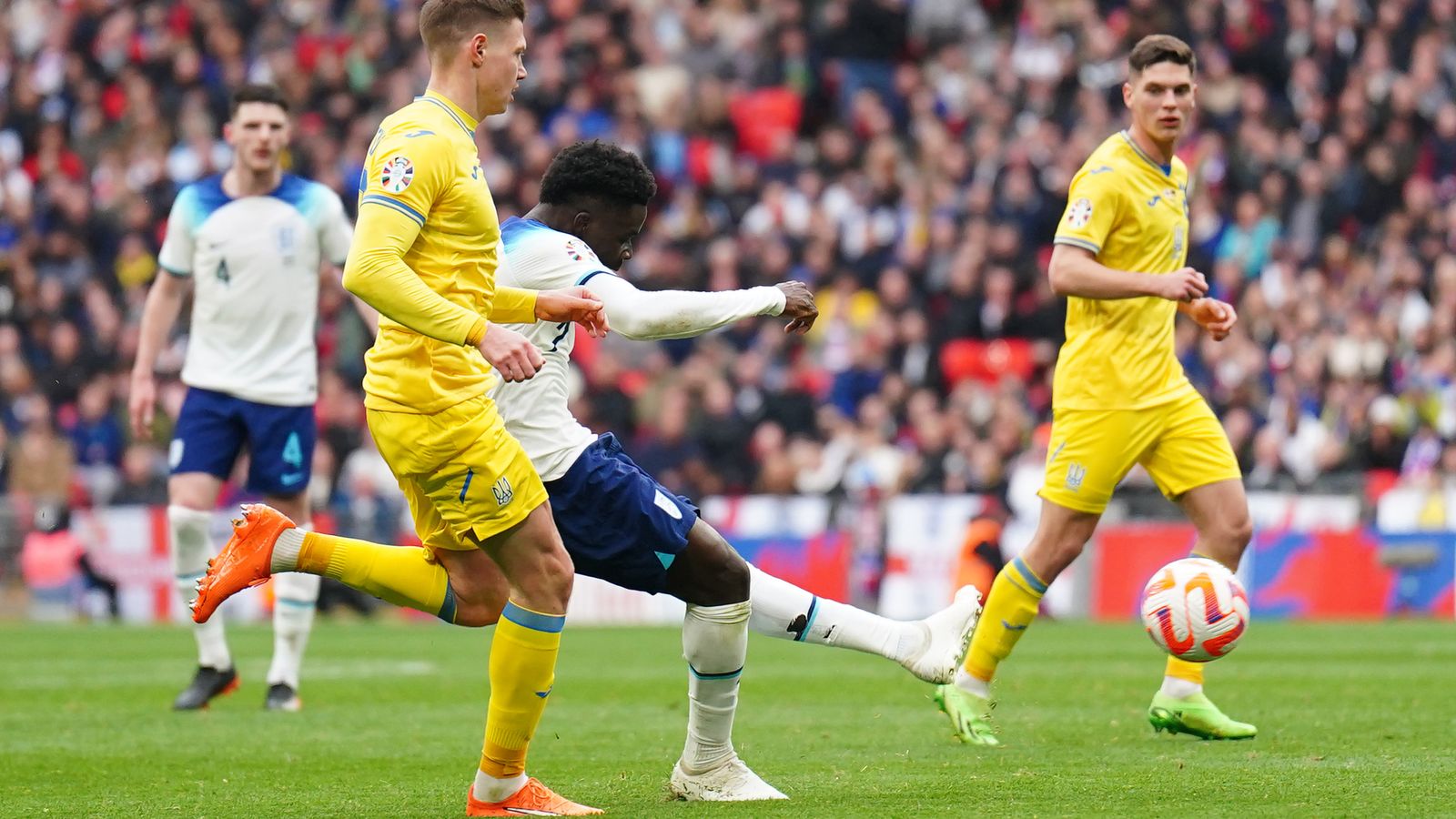 England 2-0 Ukraine: Bukayo Saka Scores Stunner And Harry Kane Strikes ...