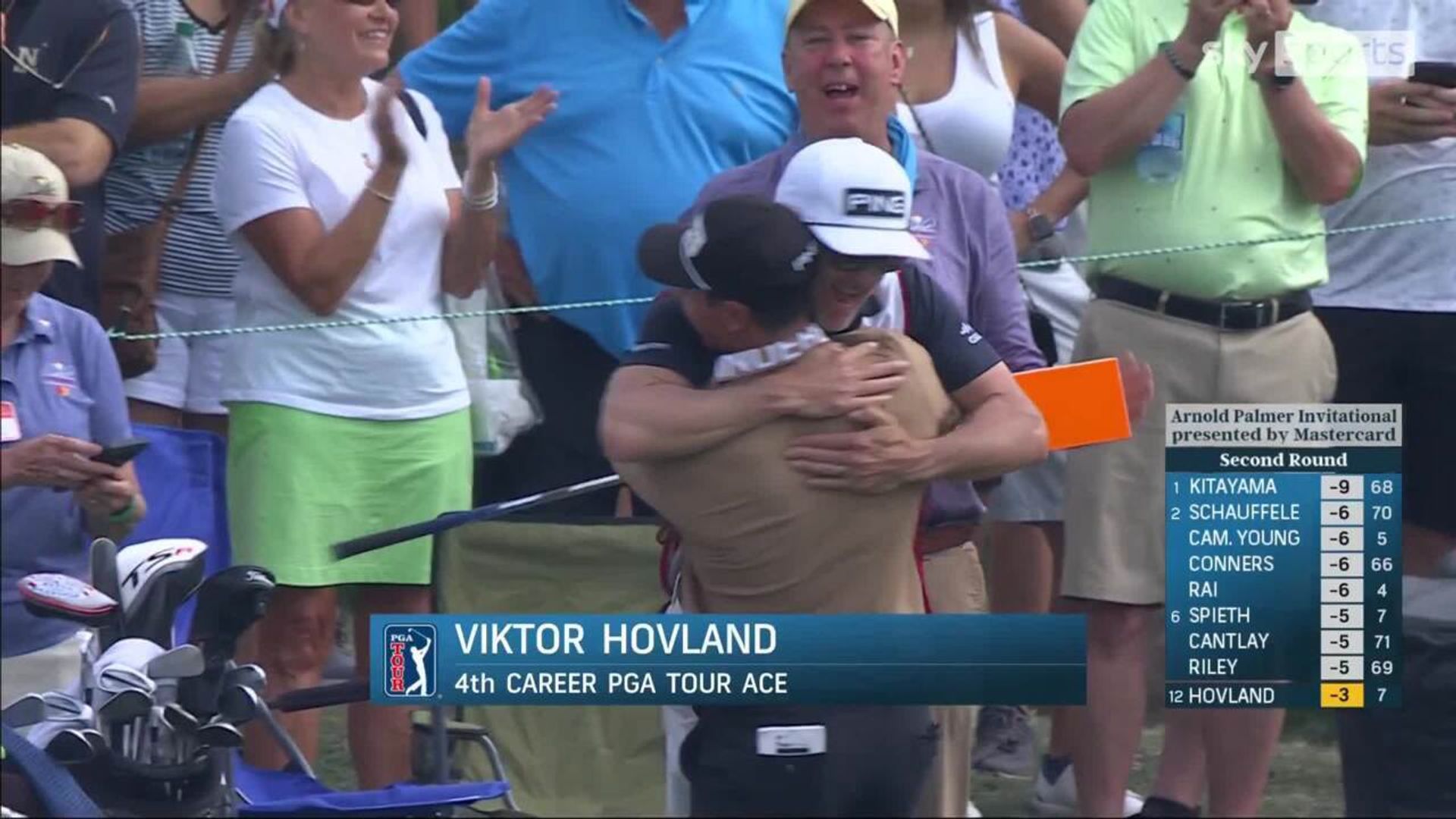 'Not many have got that in!' - Hovland's stunning hole in one