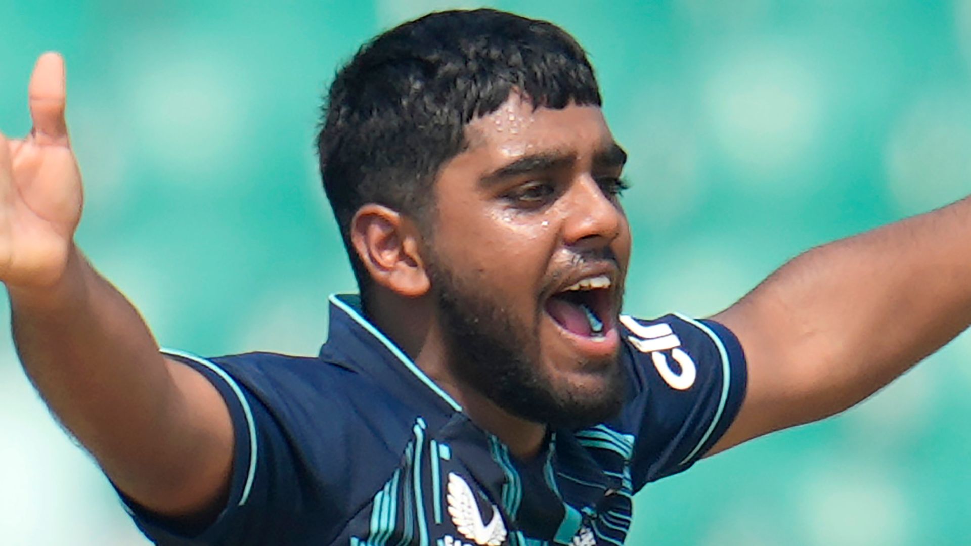 England chasing 247 to win as Ahmed takes wicket on debut LIVE!