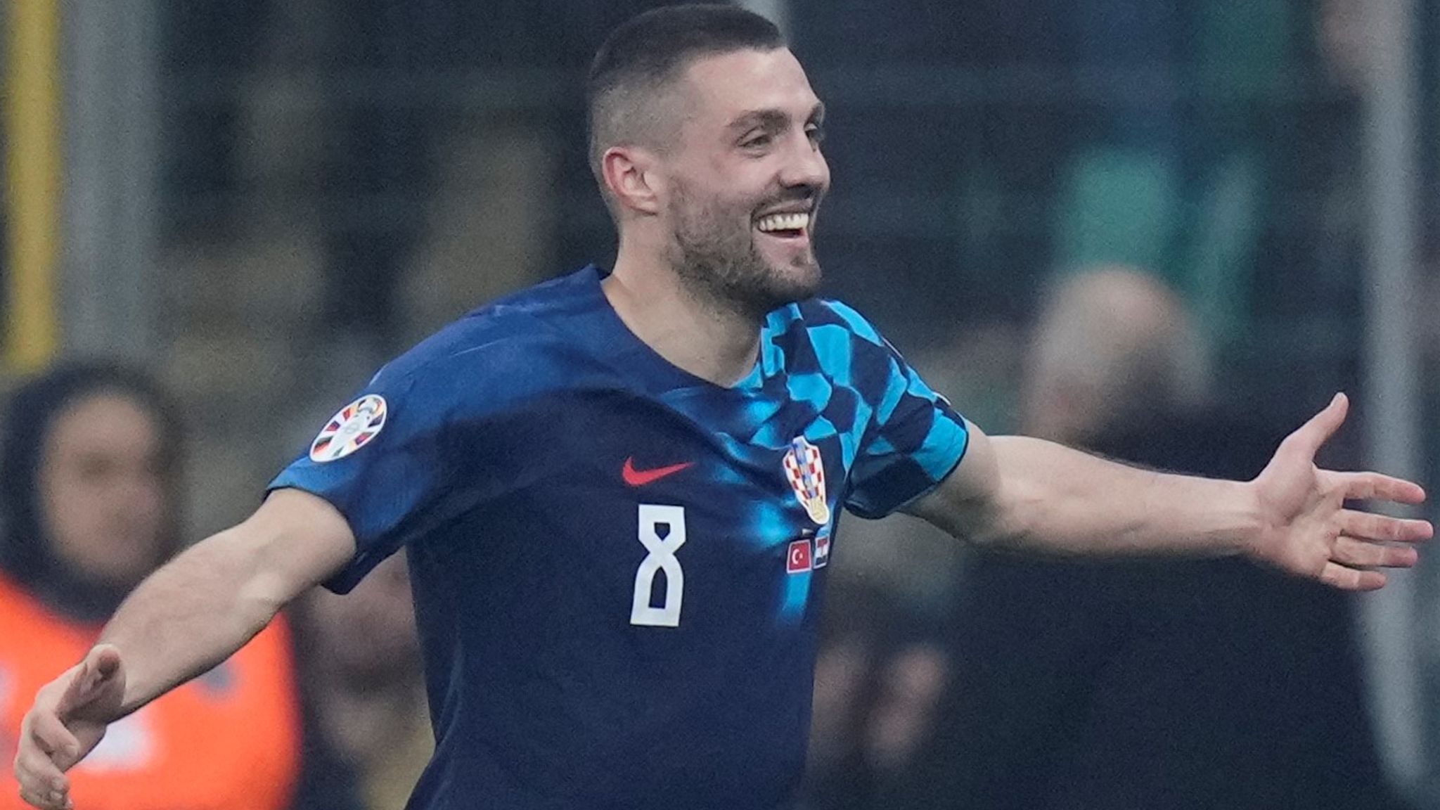 Autocollant Topps Euro 2024 – Mateo Kovacic (Croatie), Parallèle Bleu Foil