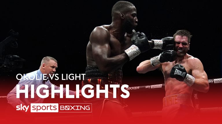 Lo más destacado de Lawrence Okolie contra David Light cuando el británico retuvo su título mundial de peso crucero de la OMB en Manchester.