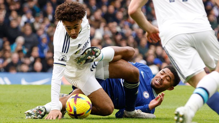 Tyler Adams tangles with Wesley Fofana