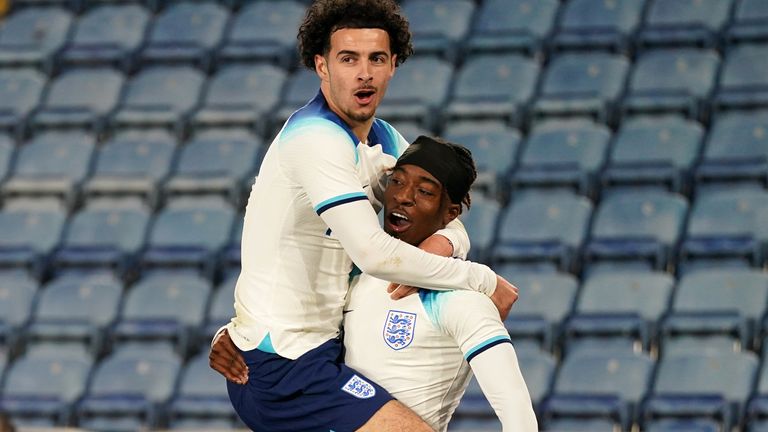 Curtis Jones and Noni Madueke celebrate England&#39;s third goal