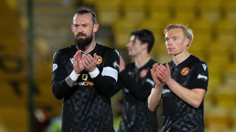 LIVINGSTON, SCOTLAND - MARCH 08: Dundee United's Steven Fletcher applauds the travelling away fans during a cinch Premiership match between Livingston and Dundee United at the Tony Macaroni Arena, on March 08, 2023, in Livingston, Scotland.  (Photo by Sammy Turner / SNS Group)