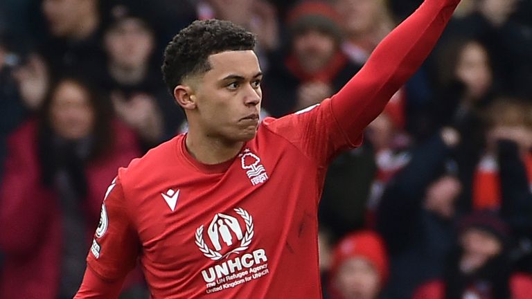 Brennan Johnson celebrates after scoring Nottingham Forest&#39;s equaliser against Everton