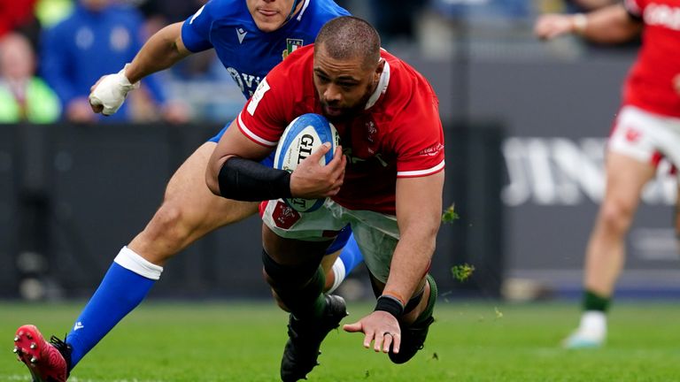 Taulupe Faletau secured Wales the bonus point, scoring their fourth try